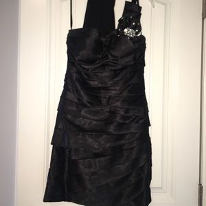 Black prom dress